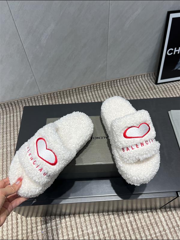 2025112818448690 210